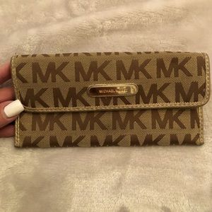 Michael Kors wallet